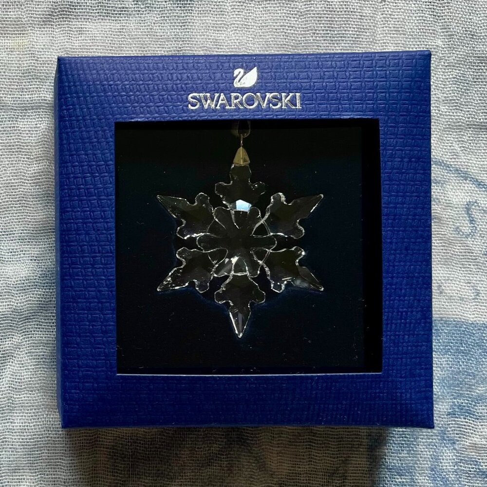 SWAROVSKI 2020 Little Snowflake Ornament #5511042, New in Box